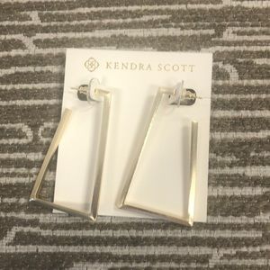 BRAND NEW Kendra Scott Gold Easton Earrings